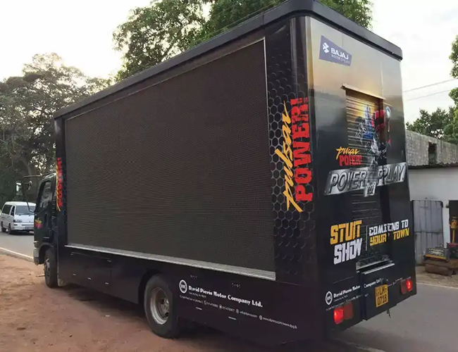 BAJAJ TRUCK BRANDING